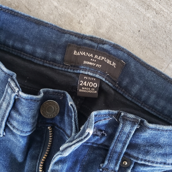 Dark Denim Banana Republic Skinny Jean - Picture 3 of 3